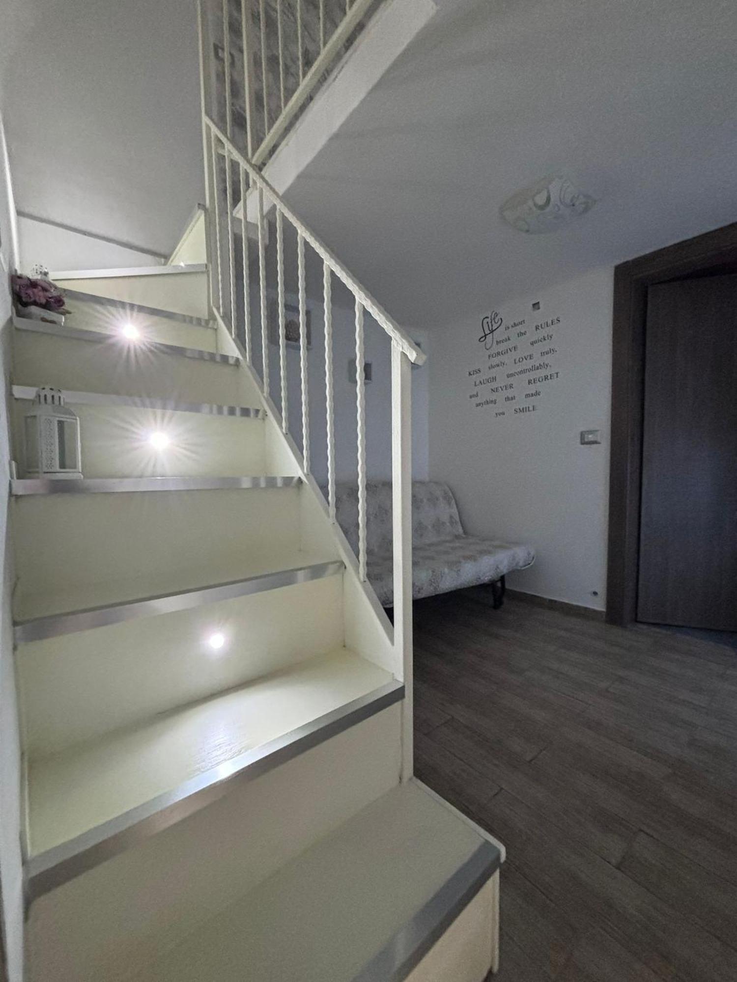Apartment La Casa Di Zia Raf Naples
