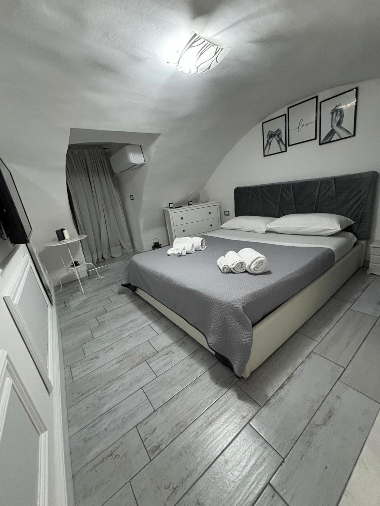 Apartment La Casa Di Zia Raf *